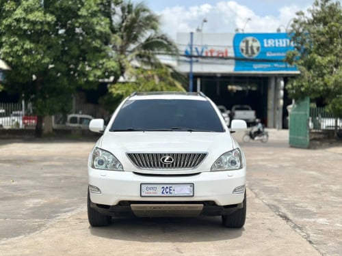 04 half full ប៉ុង1 ថ្មីស្អាត