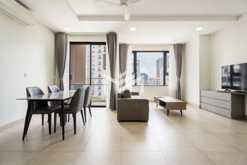 1BR Service Apt For Rent In Tunle Bassac, Bassac Lane