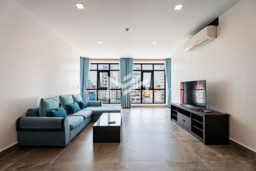 2BR Service Apt For Rent- Boeng Trabaek, Chomkar Morn