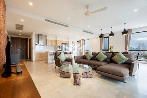 3BR Service Condo For Rent In Embassy Residence, Tunle Bassac