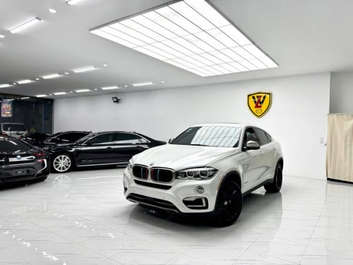 BMW X6 2018 (​ ពណ៌​ស🤍) V6 3.0L( ម៉ាស៊ីន​សាំង​​ )
