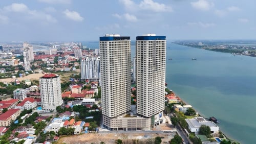 One bedroom 2 Bathroom Conner  grade A