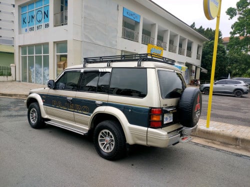 PAJEROឆ្នាំ93ឆ្វេងឡានម្ចាស់ដើម