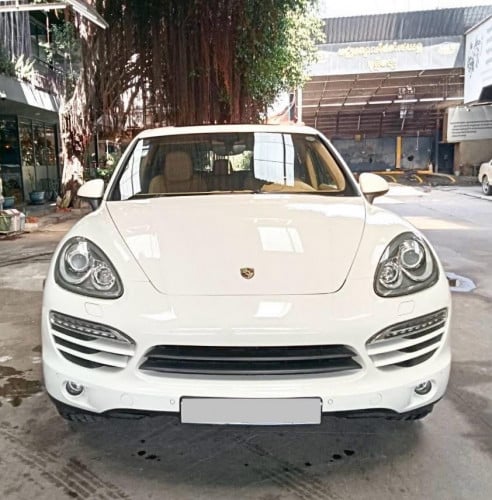Porsche Cayenne 2012 សាំងសុទ្ធ