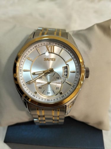 Premium man watch កញ្ចក់មិនងាយឆ្កូតមិនចូលទឹកមិនហែលពណ៍25$ដឹកជូន