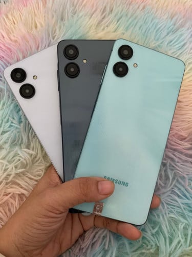 Samsung A06. RAM4/memory64GB