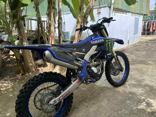 Selling Yamaha YZ
