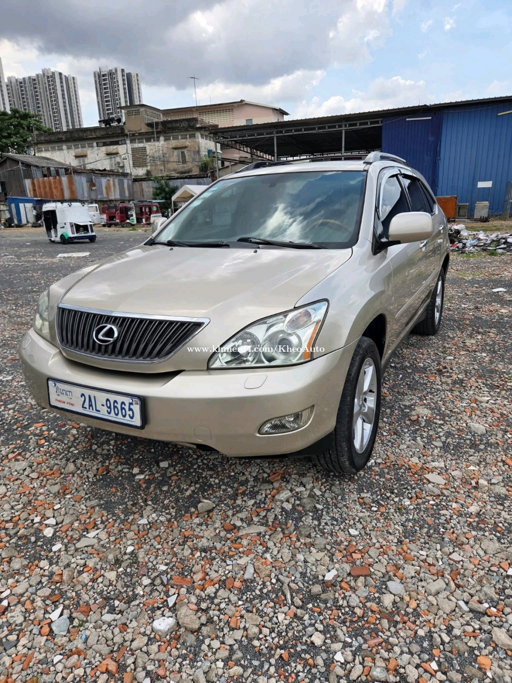 RX330.ឆ្នាំ2004.ប៉ុងពីពាក់កណ្តាលហ្វូល price $18500.00 in Chak Angrae ...