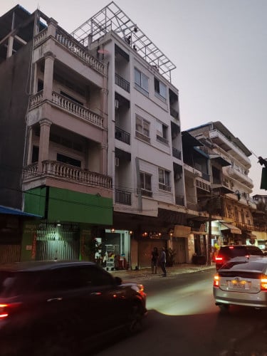 បន្ទប់ជួល ផ្សារចាស់ជិតមាត់ទន្លេ