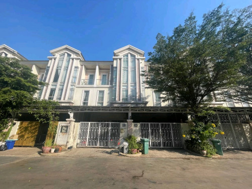 ផ្ទះ​ជូល