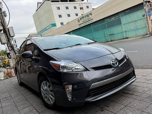 រថយន្តទើបមកដល់