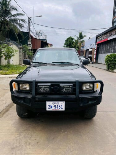 រថយន្តសំរាប់លក់បងប្អូនទិញចូលចំការ