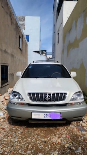 Lexus Rx 300 ឡានលក់ 8000$