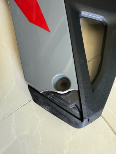 អាវខាងឆ្វេង CRF 300 2025 បាក់ចុងតិចដូចរូប