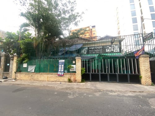 ផ្ទះអាជីវកម្មលក់បន្ទាន់ 📍(ទូលទំពូង)