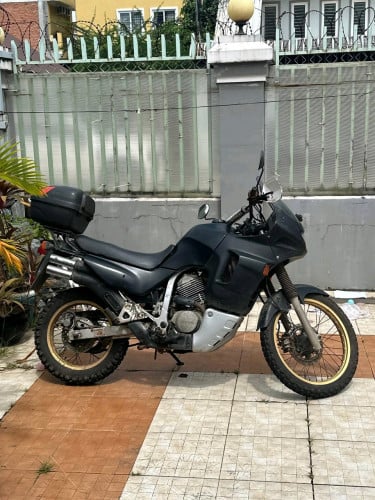Honda transalp 600CC .technically fully in working order.