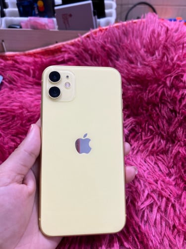 iPhone 11 LL/A 64G សុំណុំហ្សុីន ស្អាត98% លក់155$