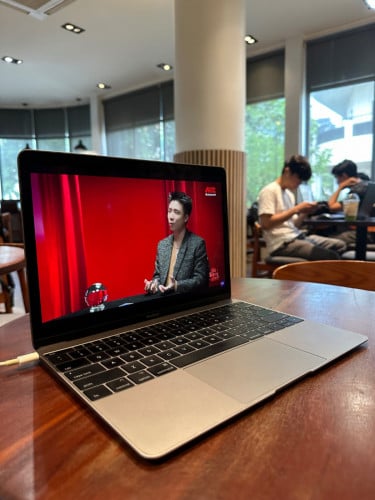 Mac Book m3 2017 for sell