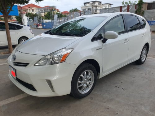 prius V 013 Option 3 ទឹកថ្នាំ​ហ្សីនមួយជុំ​ពិន្ទុ​កប់​ឡាន​ថ្មី​ខ្លាំង​ម្ចាស់​ដើម​