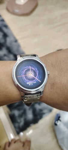 នាឡិការ​  បុរសរបស់ ជប៉ុន