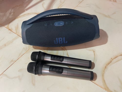 ត្រូវការលក់កូនបាស់១ឈុត នៅស្អាតទាំងអស់ សំលេងល្អលីធ្ងន់