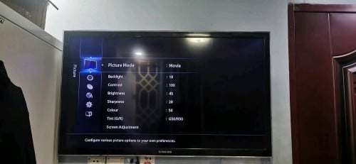 លក់ ទូរទស្សន៍ Samsung 40" មួយទឹក សុីន តម្លៃ 90$