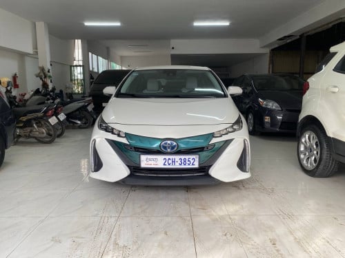 017 Prius prime ឡានថ្មី
