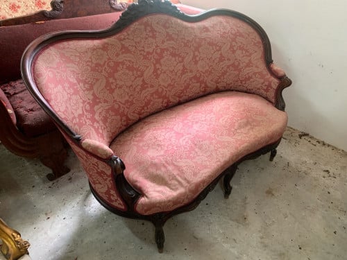 Authentic Victorian Sofa from Mid 19th century