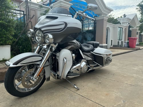 Harley Davidson Ultra limited CVO