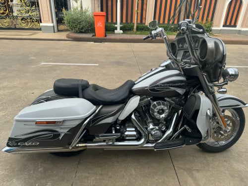 Harley Davidson Ultra limited CVO