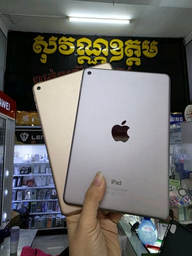 iPad mini4 wifi 128G ស្អាត98%  ធានាហ្សុីនសុំនុំ