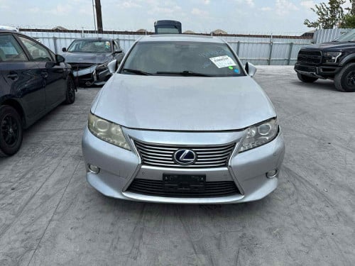 Lexus Es 300h 2013 full option