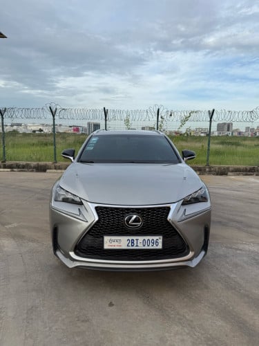 Lexus NX200T F-sport 2016