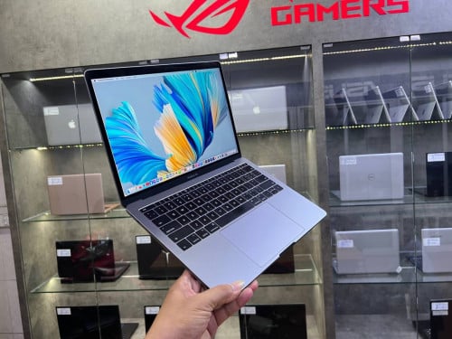 MacBook Pro 2017 (study&working)