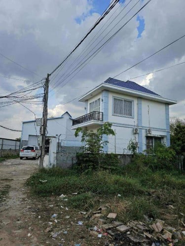 ផ្ទះ នឹង ឃ្លាំង សម្រាប់ជួល