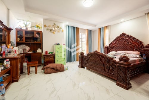 វីឡាភ្លោះសម្រាប់លក់ បុរី ហេង ហៀង ជ្រោយចង្វារ (Code 38958) 📍