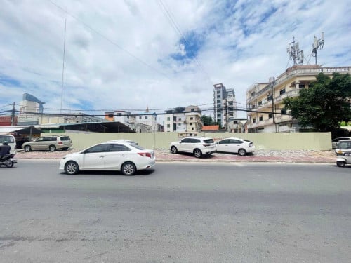 ដីសម្រាប់ជួលនៅផ្លូវធំ សង្កាត់វត្តភ្នំ ខណ្ឌដូនពេញ