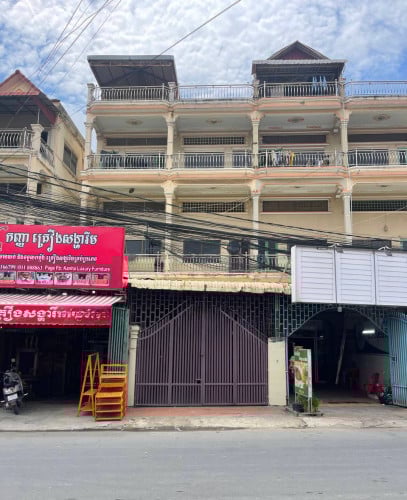 ផ្ទះអាជីវកម្មសម្រាប់ជួលនៅ បឹងត្របែក