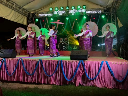 ដាក់លក់