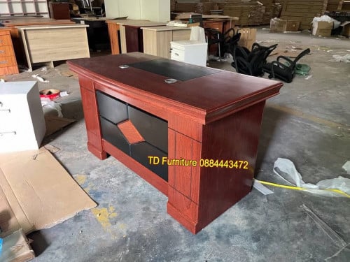 តុប្រធាន 140*70cm