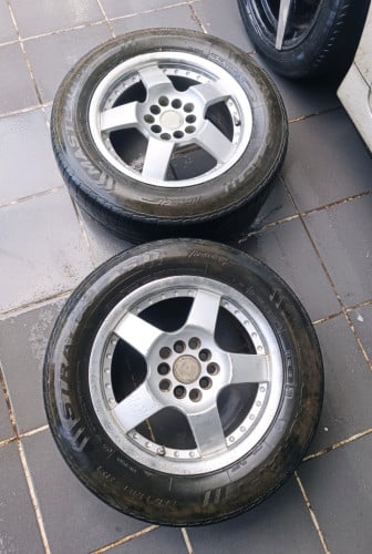 យ៉ាន់លេងរង្វង់ 15