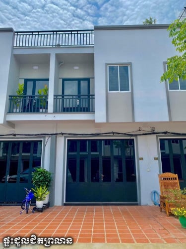 ផ្ទះ​ជួល​180$ ជិតព្រលនថ្មី