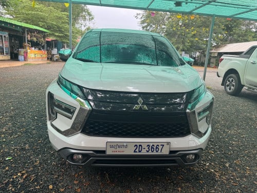 ឡាន់ម្ចាស់ផ្ទាល់ទេីបប្រេីបាន9ពាន់គីឡូ​ តំលៃ27800$ចរចារ