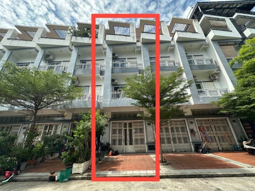 ផ្ទះលក់-ជួលនៅ ចក្រអង្រែលើ 查克安格里勒（Chak Angre Leu）待售/出租房屋