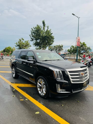 រថយន្តលំដាប់ថ្នាក់​អភិជន​ SUV VIP ឆ្នាំផលិត2019 Escalade Cadillacតំលៃធានាថាពិសេស​ខ្លាំង​ ណាស់