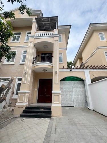 វីឡាភ្លោះសម្រាប់លក់ | Twin villa for Sale Borey Moon Town