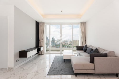 2BR Service Condo For Rent In BKK1- On 28th Floor