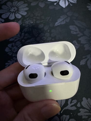 AirPods 3