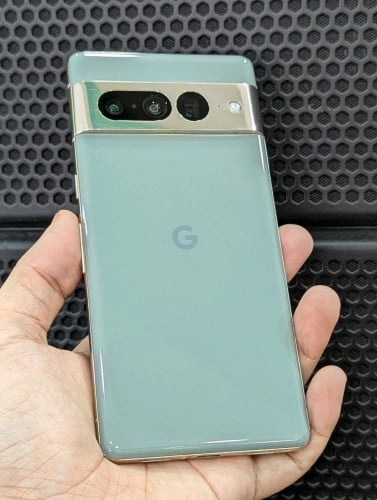 Google pixel 7pro 99% ស្នាមខេសសុីតិចៗ តួស្អាត អេក្រង់ស្អាត