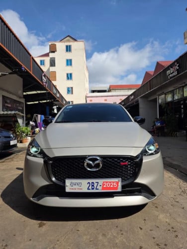 Mazda 2 2025 Full Option